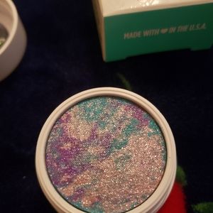 Limited Edition Colourpop Tie Dye shadow